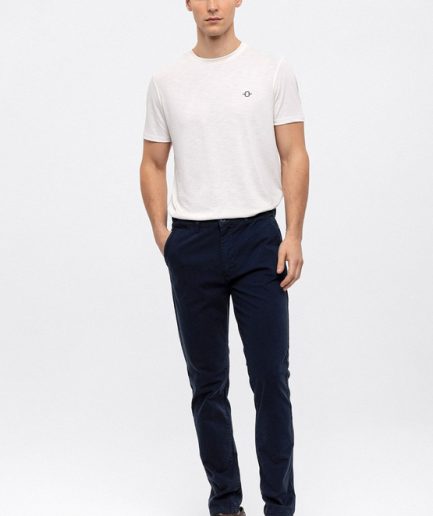 Синие брюки чинос Slim Fit, 97% хлопок, 3% эластан, размер 42, отечественное производство, идеально сидят на фигуре