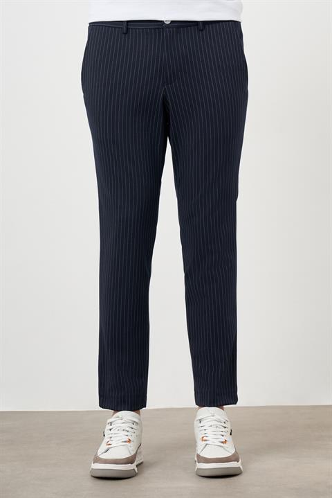 Мужские темно-синие поливискозные брюки с тонкими полосками, slim fit, 75% полиэстер, 20% вискоза, 5% лайкра, с боковыми карманами