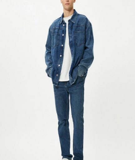 Синие джинсы Koton Slim Fit, прямой крой, размер 31/32, из 98% хлопка и 2% эластана, стильные и удобные для повседневной носки