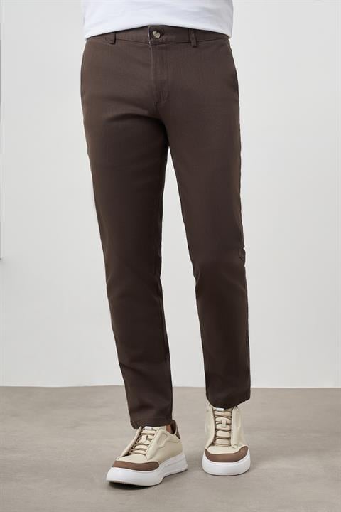 Мужские зеленые chinos из хлопка с боковыми карманами, Slim Fit, 98% хлопок, 2% эластан, размер 44, стильный повседневный вариант