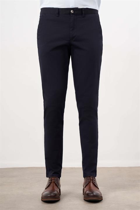 Мужские темно-синие чиносы с боковыми карманами, хлопок 97%, эластан 3%, slim fit, идеальны для повседневного использования