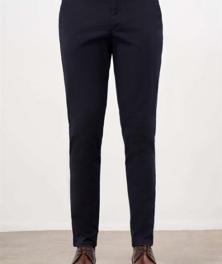 Мужские темно-синие чиносы с боковыми карманами, хлопок 97%, эластан 3%, slim fit, идеальны для повседневного использования