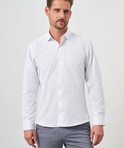 Мужская белая классическая рубашка с принтом, итальянским воротником, slim fit, без карманов, 60% хлопок, 40% полиэстер.