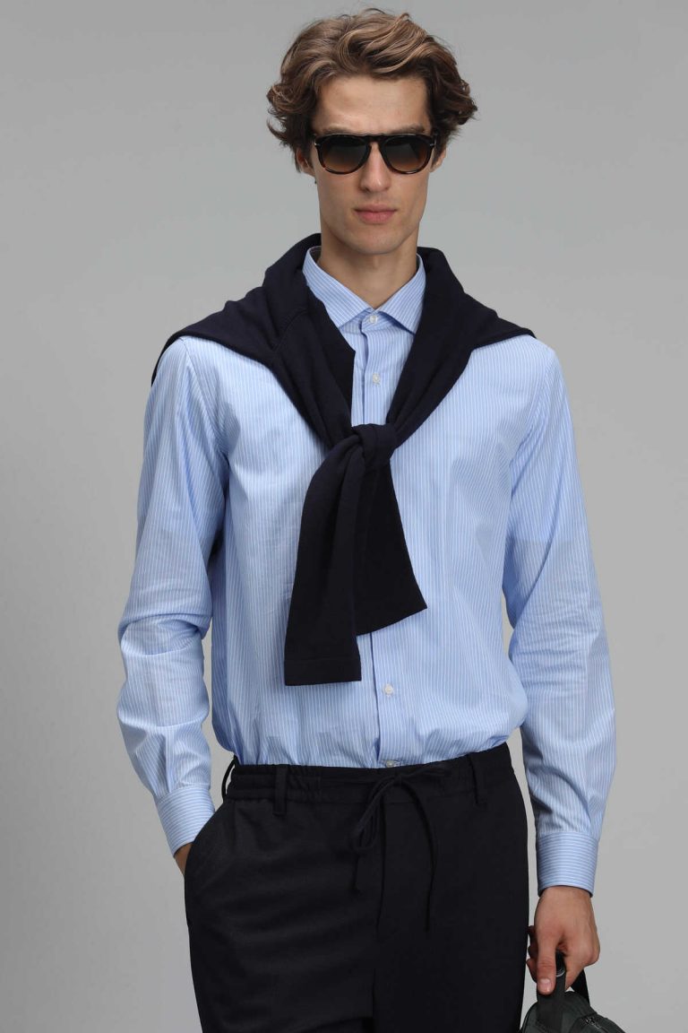 Синяя основная рубашка для мужчин slim fit