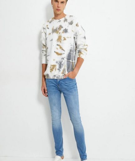 Джинсы Koton Super Skinny Fit Justin Jean — короткая модель, низкая талия, эластичный деним, индиго цвет. Стильный и удобный выбор для повседневного ношения