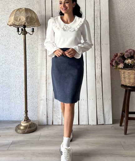 Короткая юбка индиго синего цвета из кашемира, узкий крой, состав: 30% шерсть, 55-60 см длина, рекомендована ручная стирка
