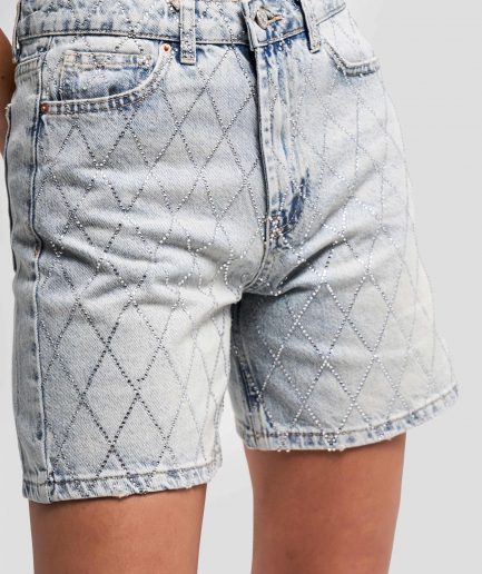 Женские джинсовые шорты Mom Fit с ярким камуфляжным оттенком и камнями, 100% хлопок, стандартная длина для всех размеров