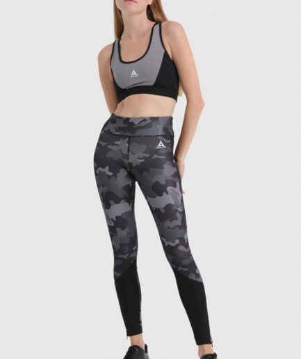 Женские спортивные леггинсы черные 22034, бренд Underwear, размеры S и M