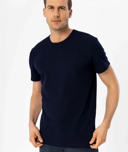 Футболка с О-вырезом, Slim Fit, 100% полиэстер, белая, Турция