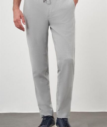 Трендовые синие спортивные брюки slim fit для мужчин из поливискозы с карманами и застежкой на пуговицах